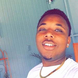 Meet your Posher, Cameron